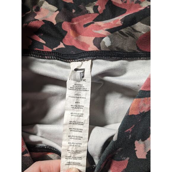 Fabletics Define Powerhold length Women's Size M in Terracotta painted camo - Picture 7 of 10